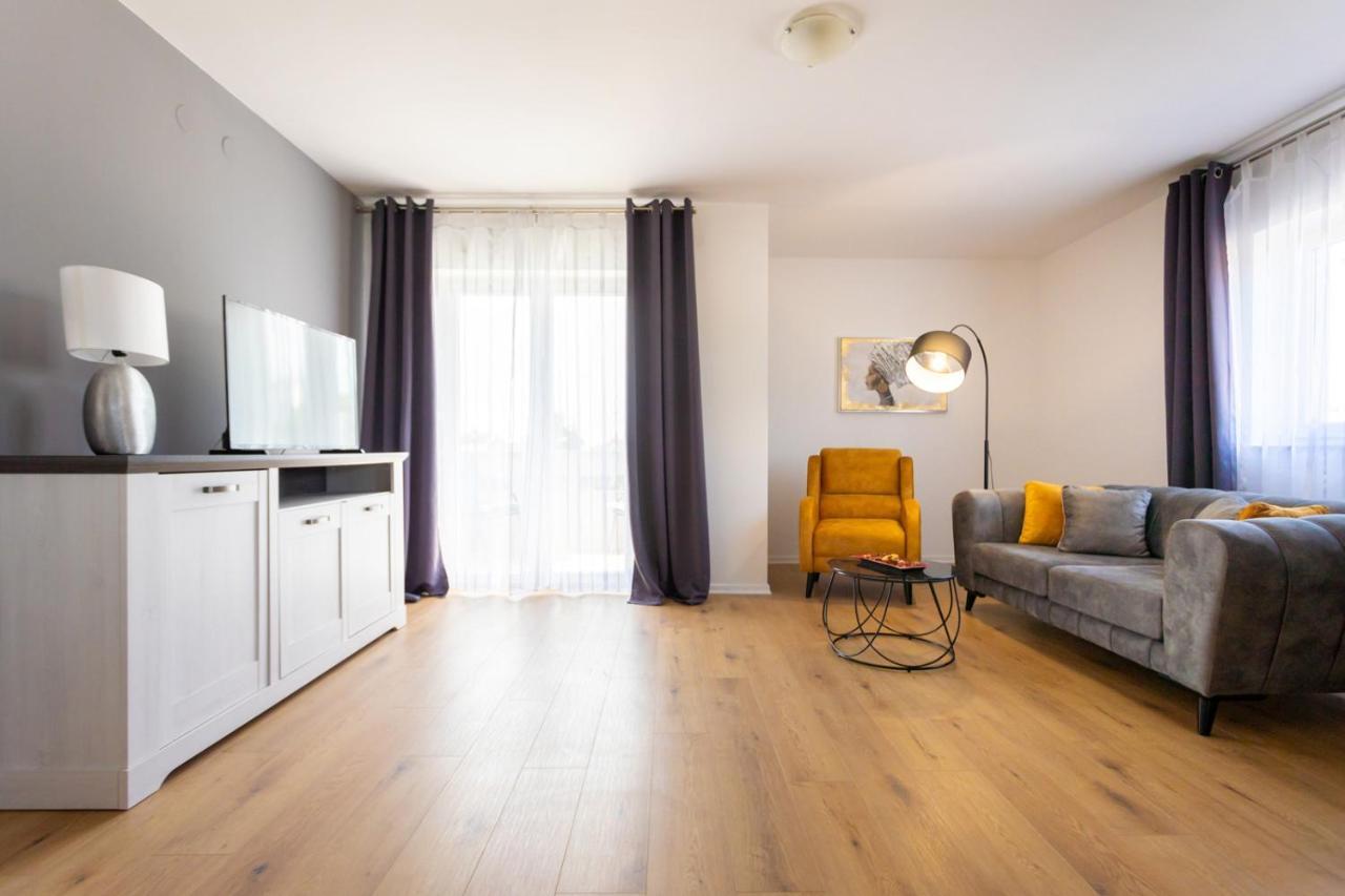 Apartment Demo Малинска Екстериор снимка