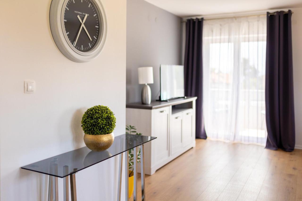 Apartment Demo Малинска Екстериор снимка